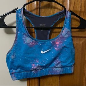 Nike pro sports bra